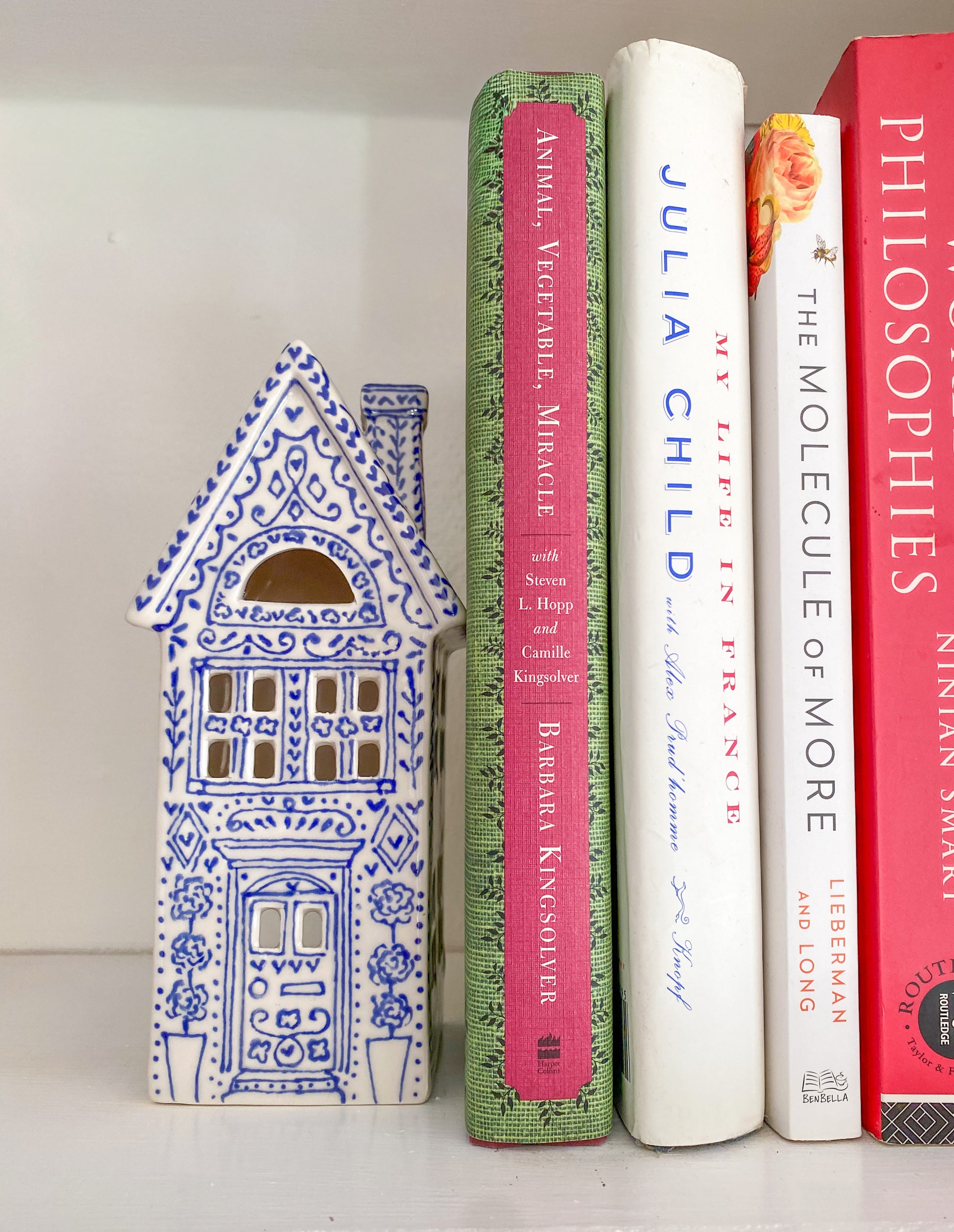 chinoiserie home decor blue and white tiny house christmas village dutch house